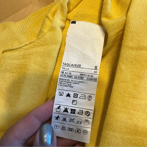 United Colors Of Benetton Viscose Yellow Sleeveless Knit Tank Top - Picture 6 of 9